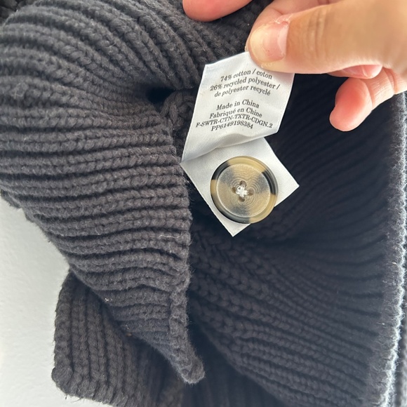 Everlane Knit Cardigan - Picture 4 of 4